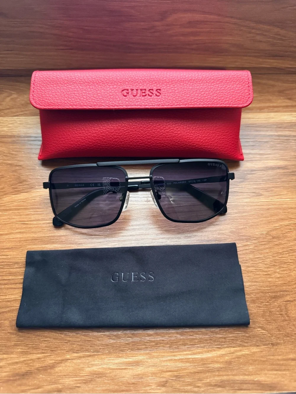 Men’s Guess Metal Navigator Sunglasses